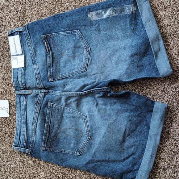 Calvin Klein Jean Shorts Mid Rise City Short Women's Size 30 NEW - Picture 6 of 8